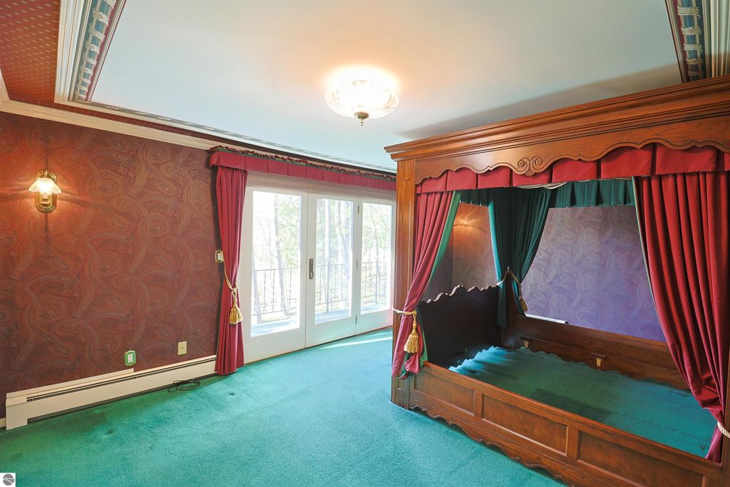 Image 18 of property listing at 620 West Court, Mt Pleasant, MI 48858