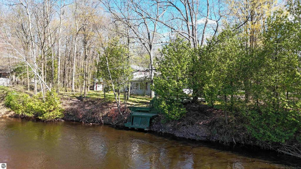 Image 26 of property listing at 620 West Court, Mt Pleasant, MI 48858