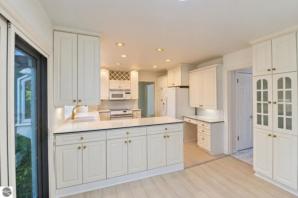 Image 35 of property listing at 620 West Court, Mt Pleasant, MI 48858