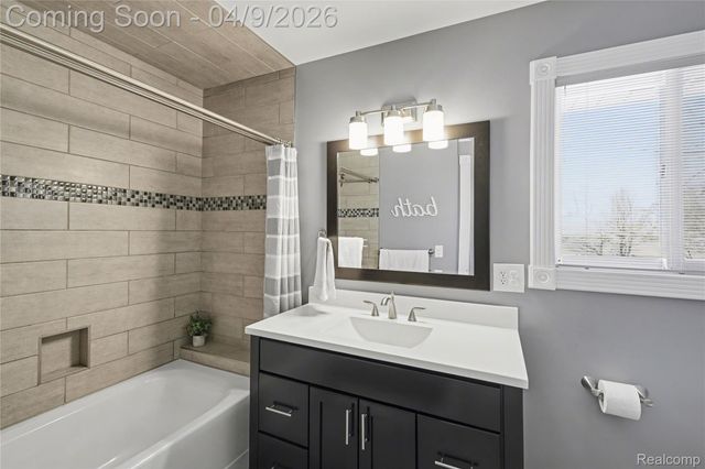 7222 Calkins Road, Clayton Charter Township, MI 48532