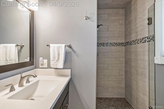 7222 Calkins Road, Clayton Charter Township, MI 48532