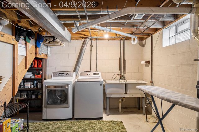7222 Calkins Road, Clayton Charter Township, MI 48532