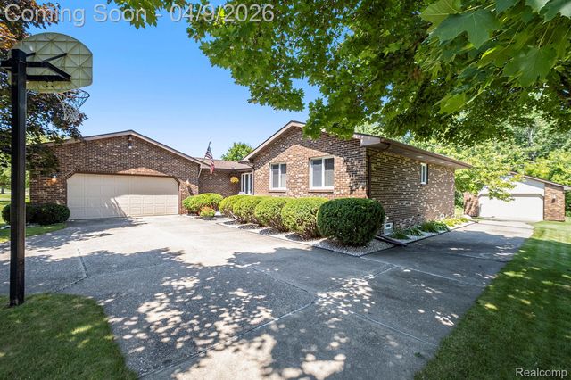 7222 Calkins Road, Clayton Charter Township, MI 48532