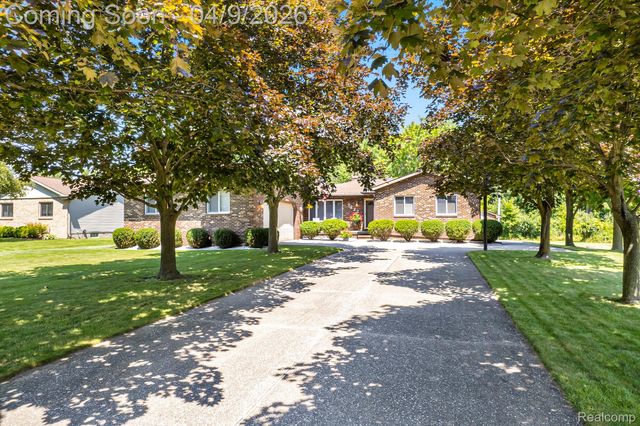 7222 Calkins Road, Clayton Charter Township, MI 48532