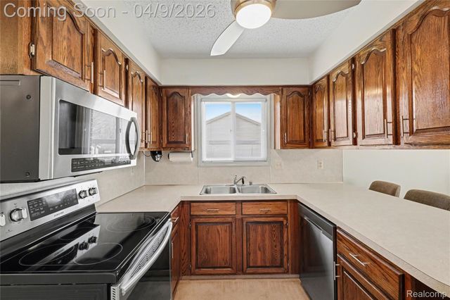 7222 Calkins Road, Clayton Charter Township, MI 48532