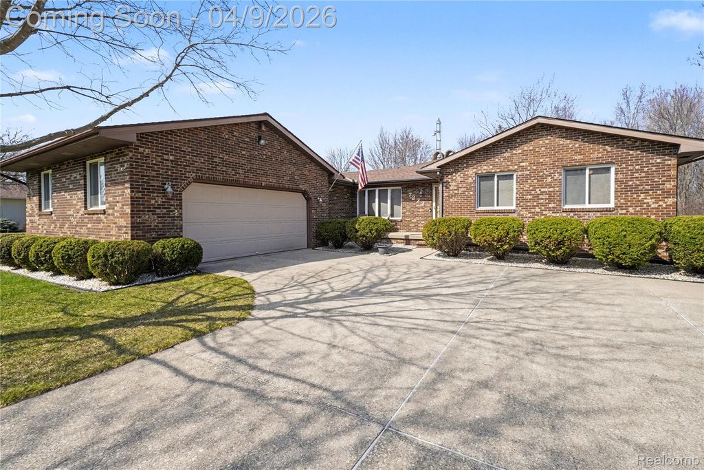 7222 Calkins Road, Clayton Charter Township, MI 48532