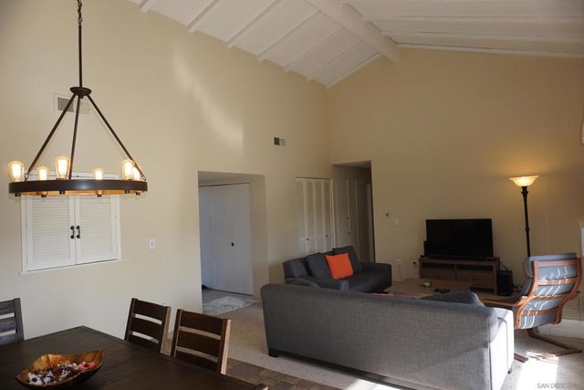 12095 Caminito Campana, San Diego, CA 92128