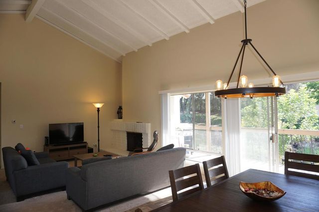 12095 Caminito Campana, San Diego, CA 92128