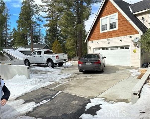 514 Pioneer, Lake Arrowhead, CA 92352