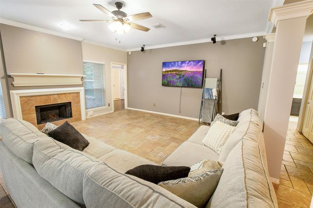 14639 Oak Chase Drive, Houston, TX 77062