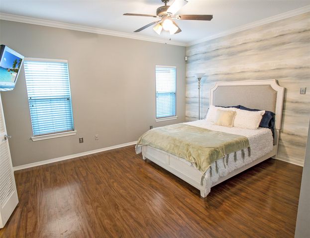 14639 Oak Chase Drive, Houston, TX 77062
