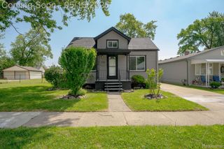 27500 Tighe Street, Roseville, MI 48066