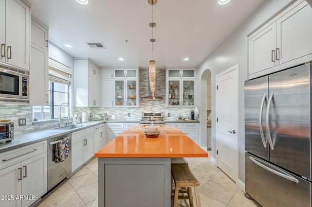 20704 N 90TH Place 1065, Scottsdale, AZ 85255