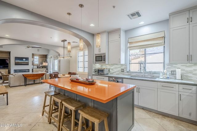 20704 N 90TH Place 1065, Scottsdale, AZ 85255