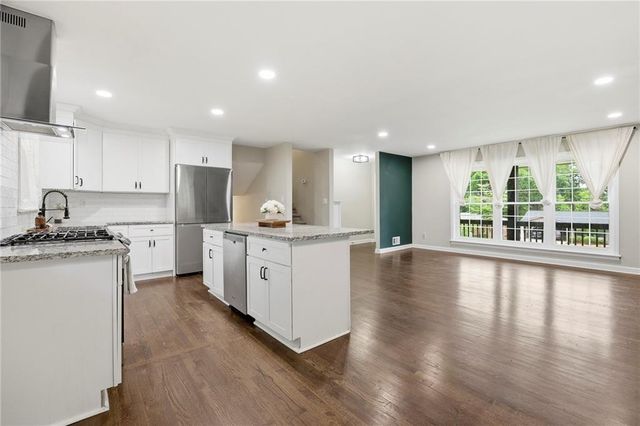 2913 Gena Drive, Decatur, GA 30032
