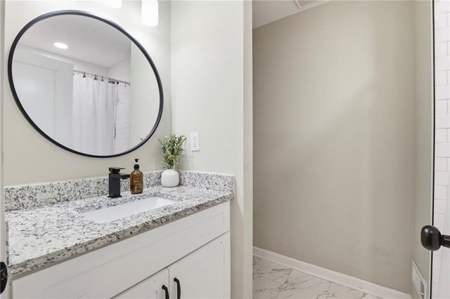 2913 Gena Drive, Decatur, GA 30032