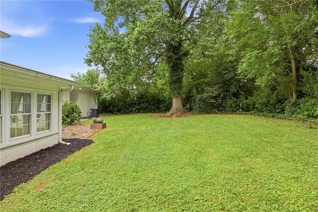 2913 Gena Drive, Decatur, GA 30032