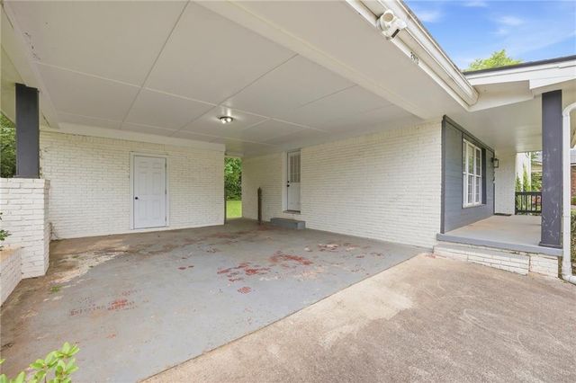 2913 Gena Drive, Decatur, GA 30032