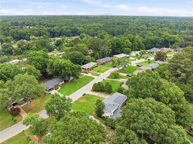 2913 Gena Drive, Decatur, GA 30032