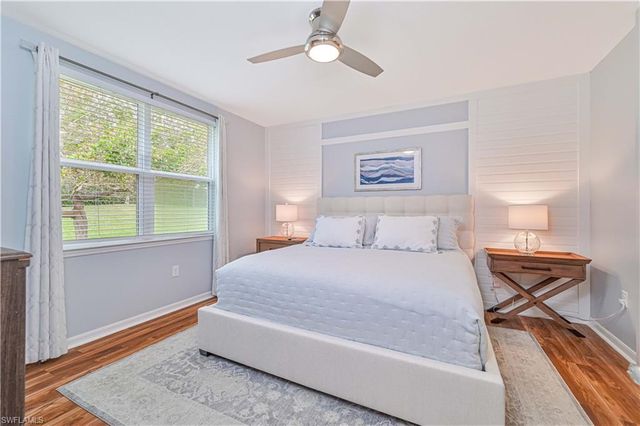 14919 Edgewater CIR, Naples, FL 34114