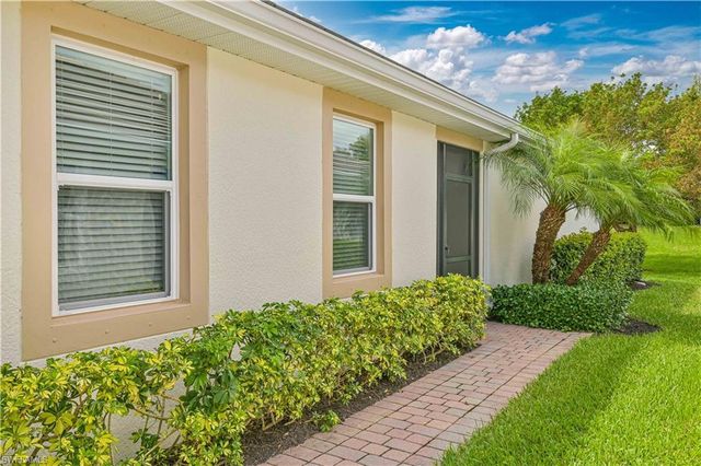 14919 Edgewater CIR, Naples, FL 34114