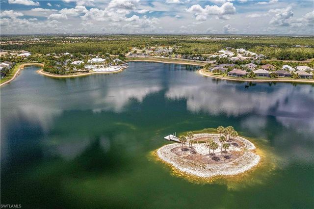 14919 Edgewater CIR, Naples, FL 34114