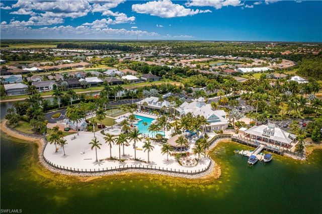 14919 Edgewater CIR, Naples, FL 34114