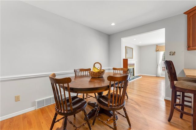 816 Ella St, Mt Lebanon, PA 15243