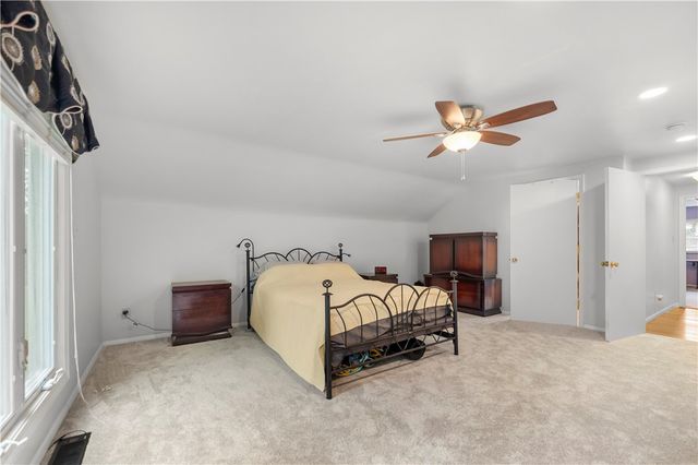 816 Ella St, Mt Lebanon, PA 15243