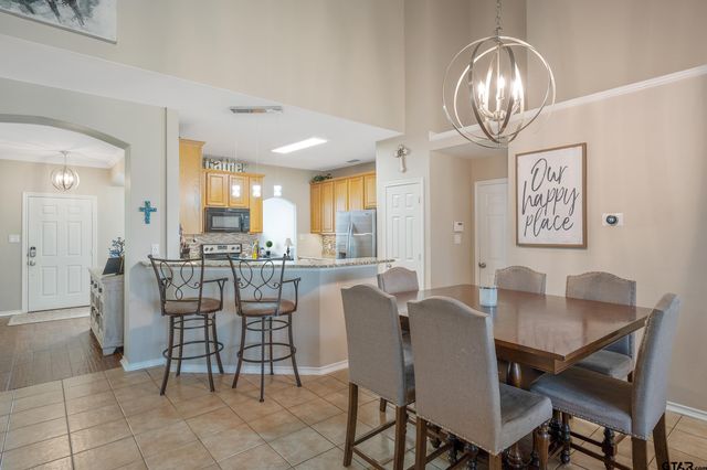 319 Rosebrook Circle, Whitehouse, TX 75791