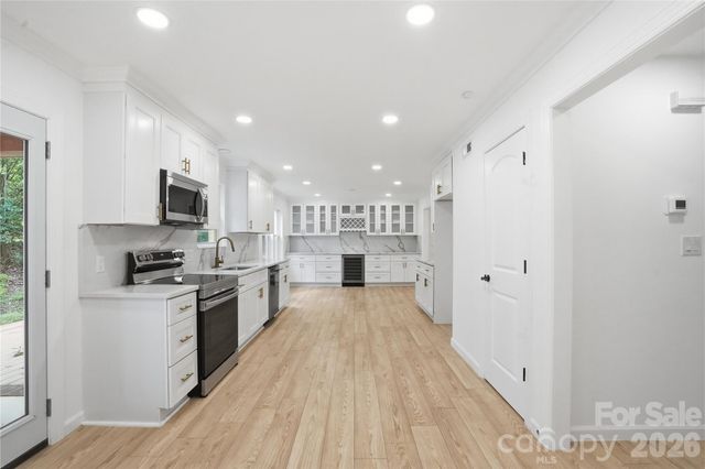 5910 Grosner Place, Charlotte, NC 28211