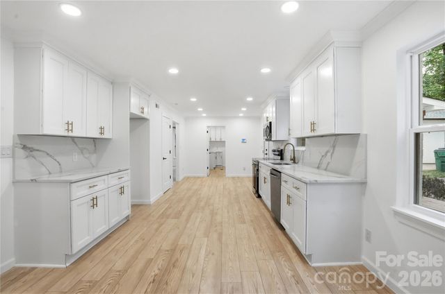 5910 Grosner Place, Charlotte, NC 28211