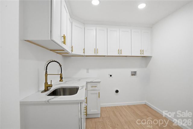 5910 Grosner Place, Charlotte, NC 28211