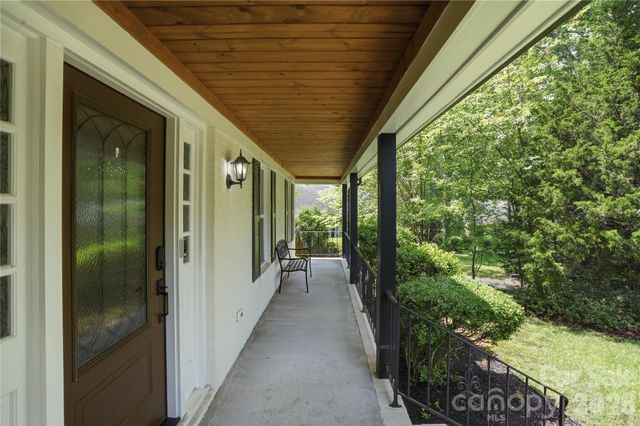 5910 Grosner Place, Charlotte, NC 28211