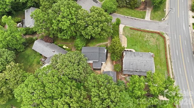 5910 Grosner Place, Charlotte, NC 28211
