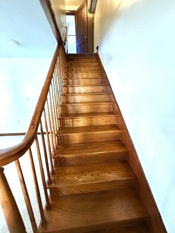 E 221 Parrish ST, Covington, VA 24426