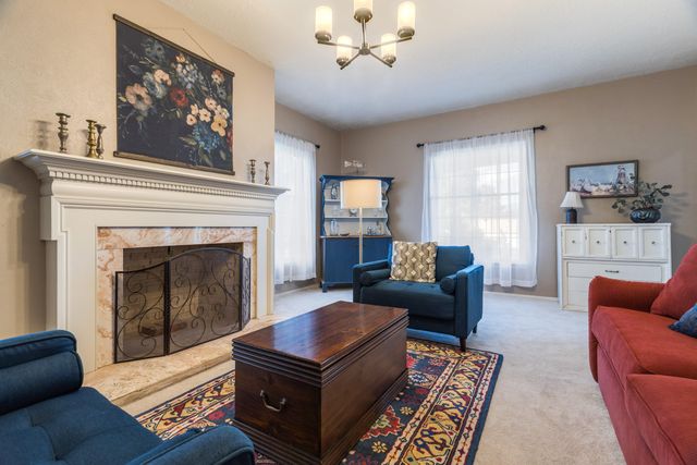 1809 Newton Place NE, Albuquerque, NM 87106