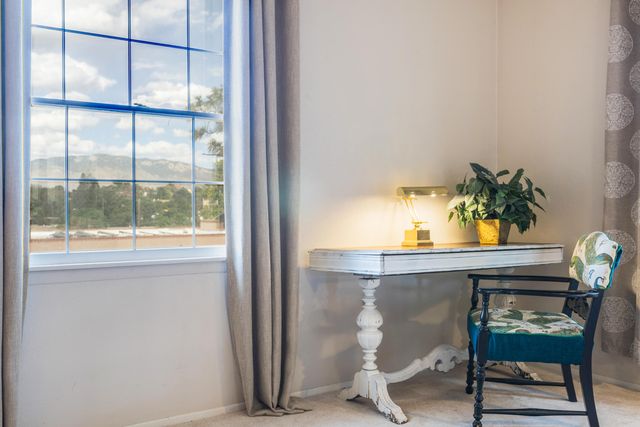 1809 Newton Place NE, Albuquerque, NM 87106