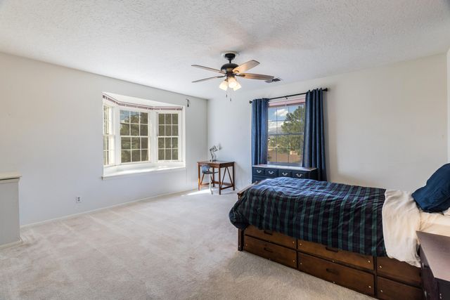 1809 Newton Place NE, Albuquerque, NM 87106