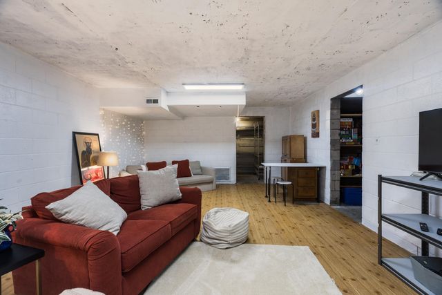 1809 Newton Place NE, Albuquerque, NM 87106