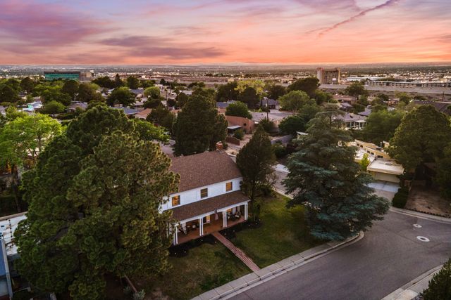 1809 Newton Place NE, Albuquerque, NM 87106