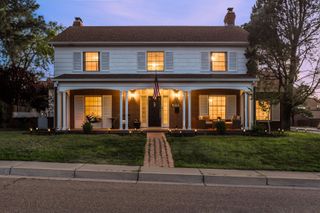 1809 Newton Place NE, Albuquerque, NM 87106