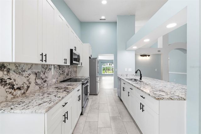 11421 GLENMONT DRIVE, Tampa, FL 33635