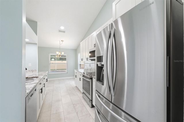 11421 GLENMONT DRIVE, Tampa, FL 33635