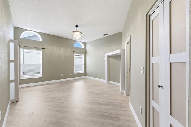 11421 GLENMONT DRIVE, Tampa, FL 33635