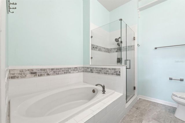 11421 GLENMONT DRIVE, Tampa, FL 33635