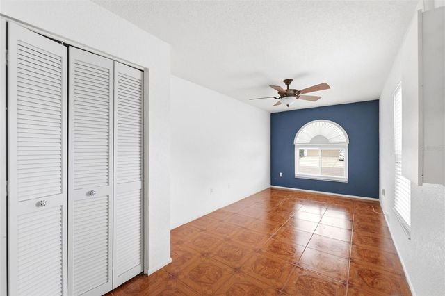 11421 GLENMONT DRIVE, Tampa, FL 33635