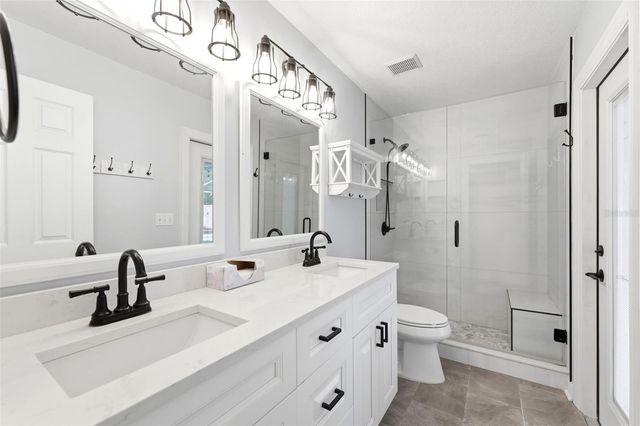 11421 GLENMONT DRIVE, Tampa, FL 33635