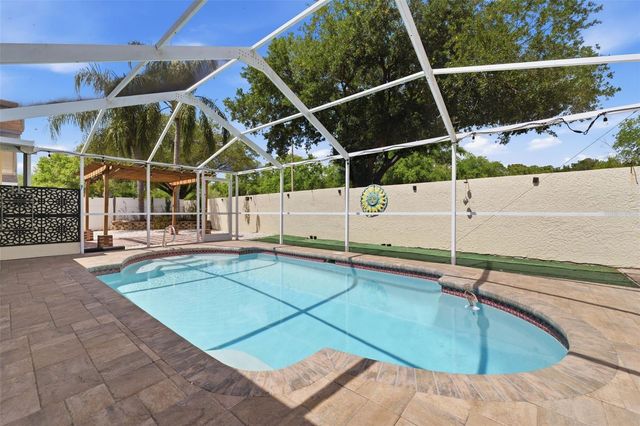 11421 GLENMONT DRIVE, Tampa, FL 33635