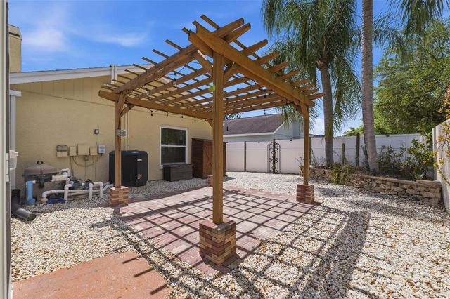 11421 GLENMONT DRIVE, Tampa, FL 33635